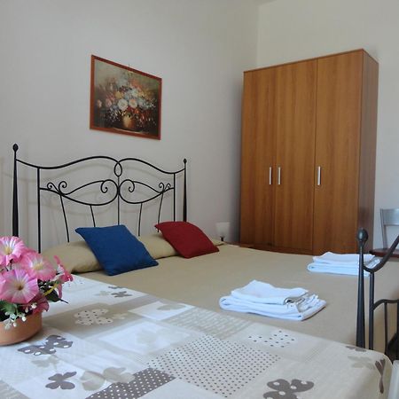 B&B Villa Teresa Lecce Exterior foto