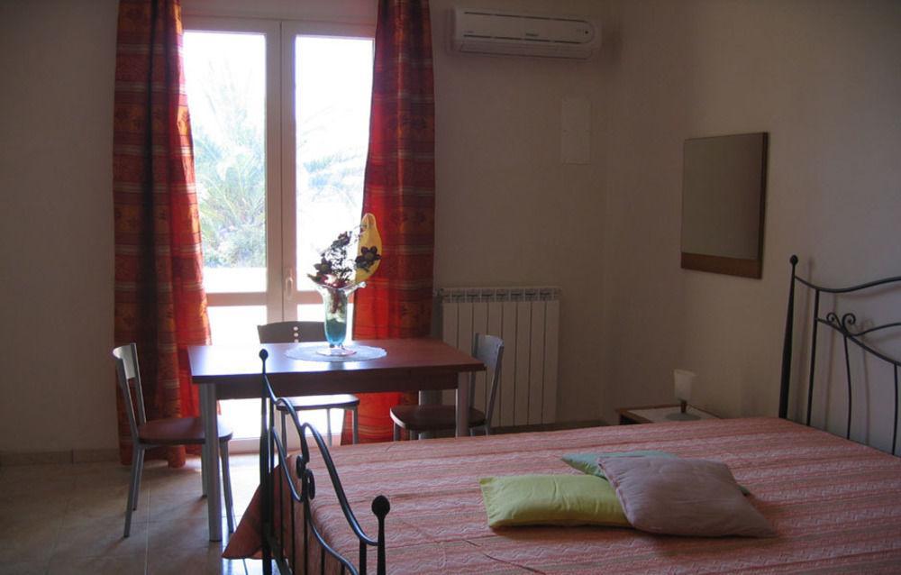 B&B Villa Teresa Lecce Exterior foto