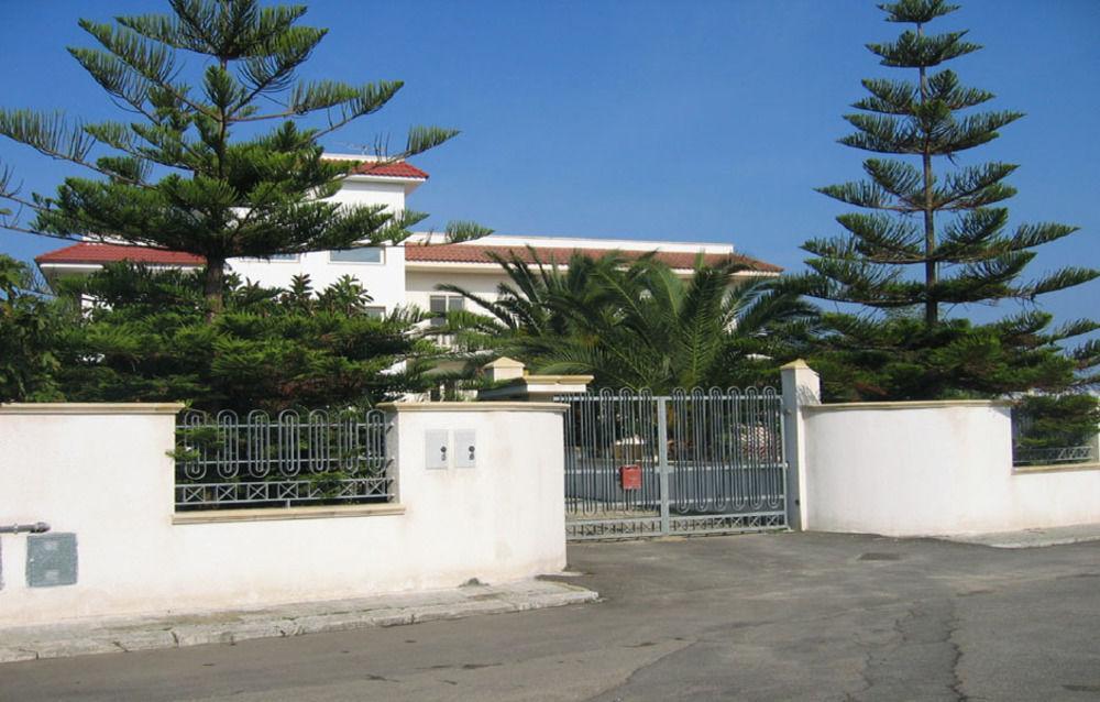 B&B Villa Teresa Lecce Exterior foto