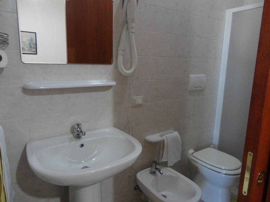 B&B Villa Teresa Lecce Exterior foto